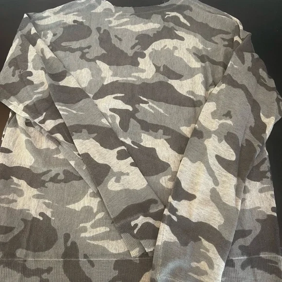 Zadig & Voltaire Crisp Camo Cashmere sweater sz M NWOT - Picture 4 of 8